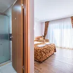 Tugra Halal Hotel 4*