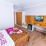 Tugra Halal 4*