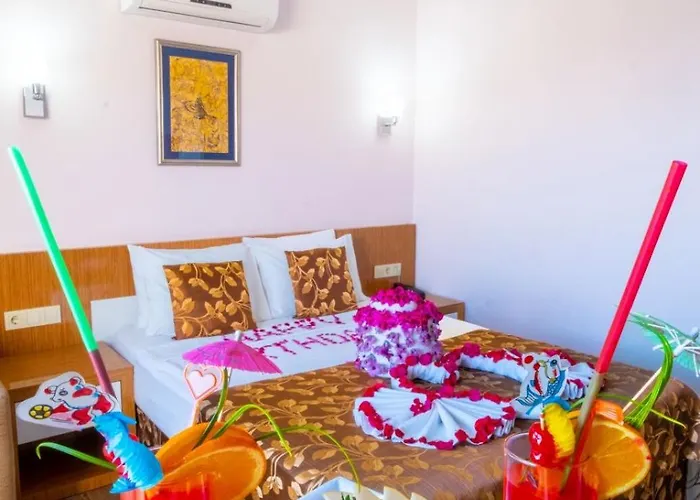 Tugra Halal アランヤ